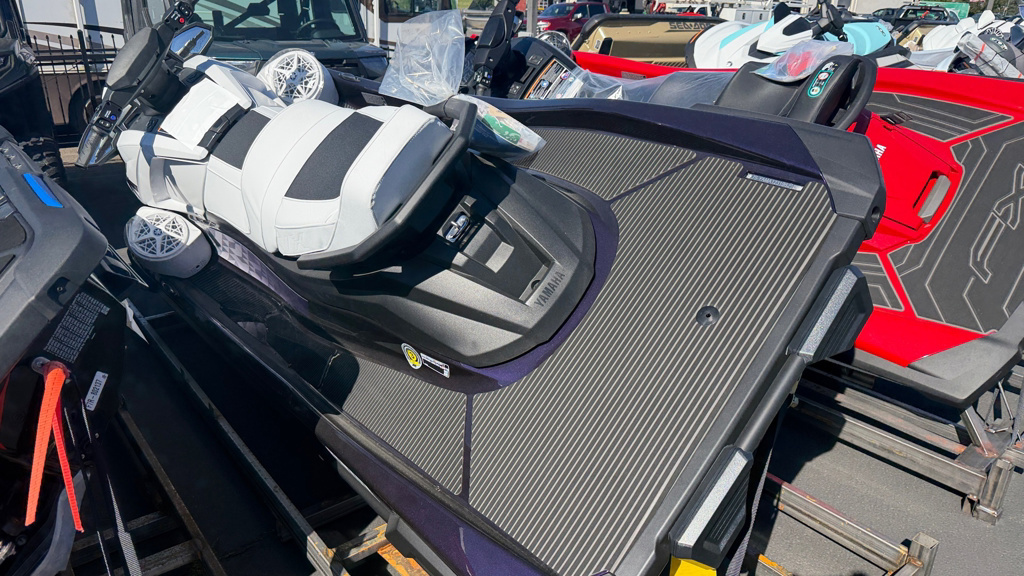 2026 Yamaha VX CRUISER HO W/AUDIO-NIGHTSHADE/WHITE in sublimity OR