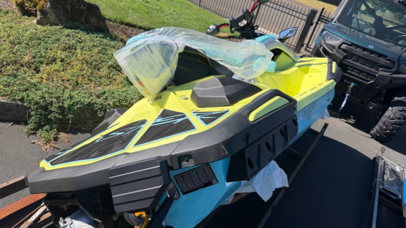 A photo of this 2025 Yamaha JetBlaster PRO 3-Up