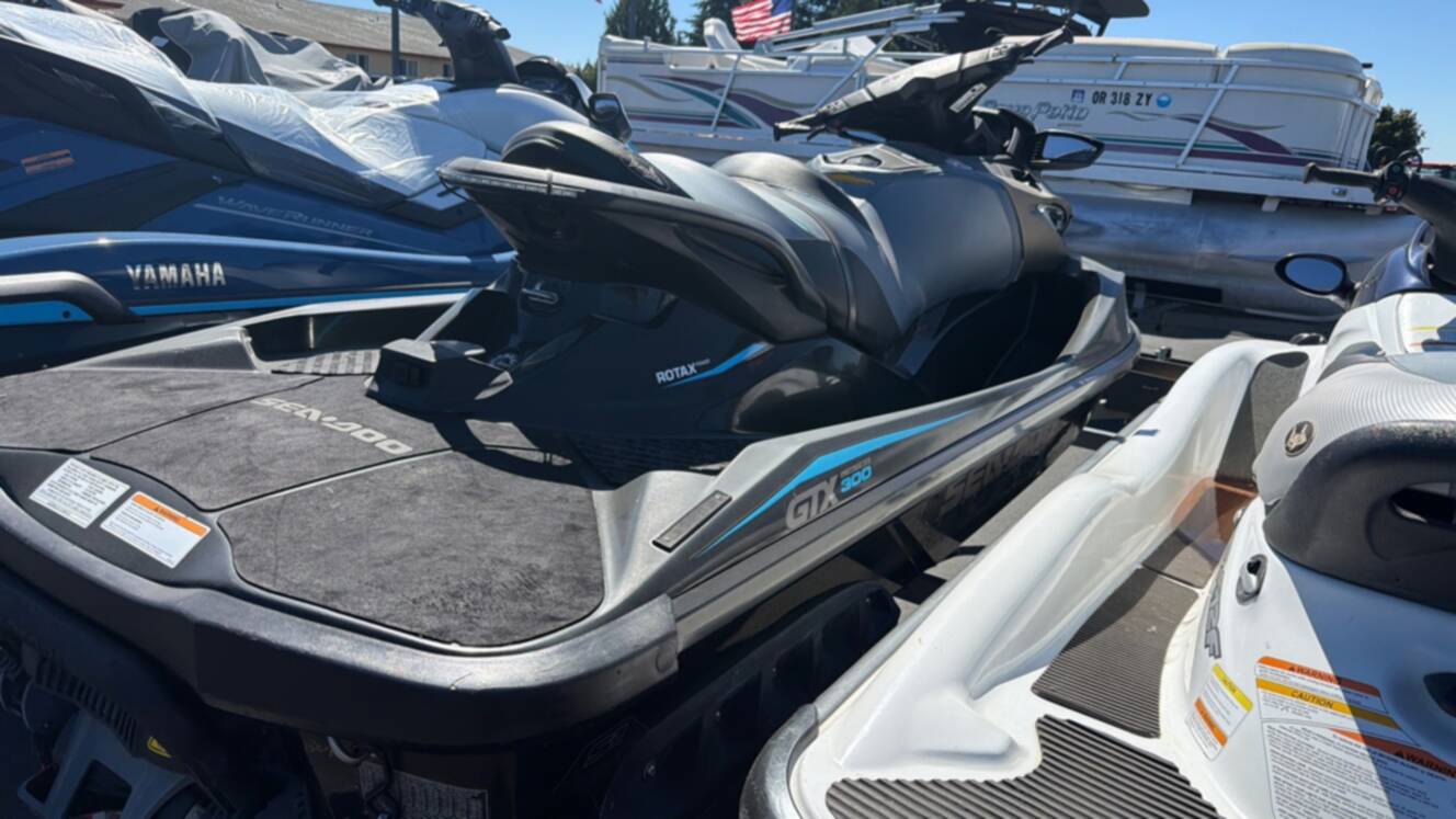 A photo of this 2016 Sea-Doo GTX 300 Limited 300