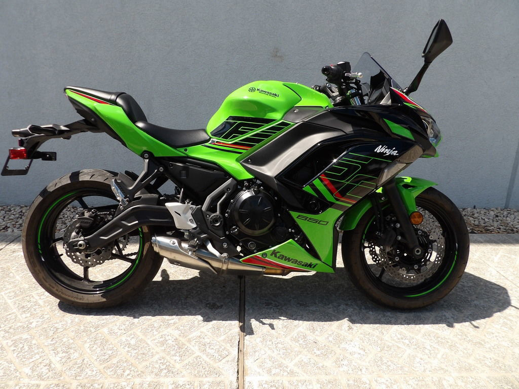 2023 Kawasaki Ninja 650 KRT Edition in plano TX