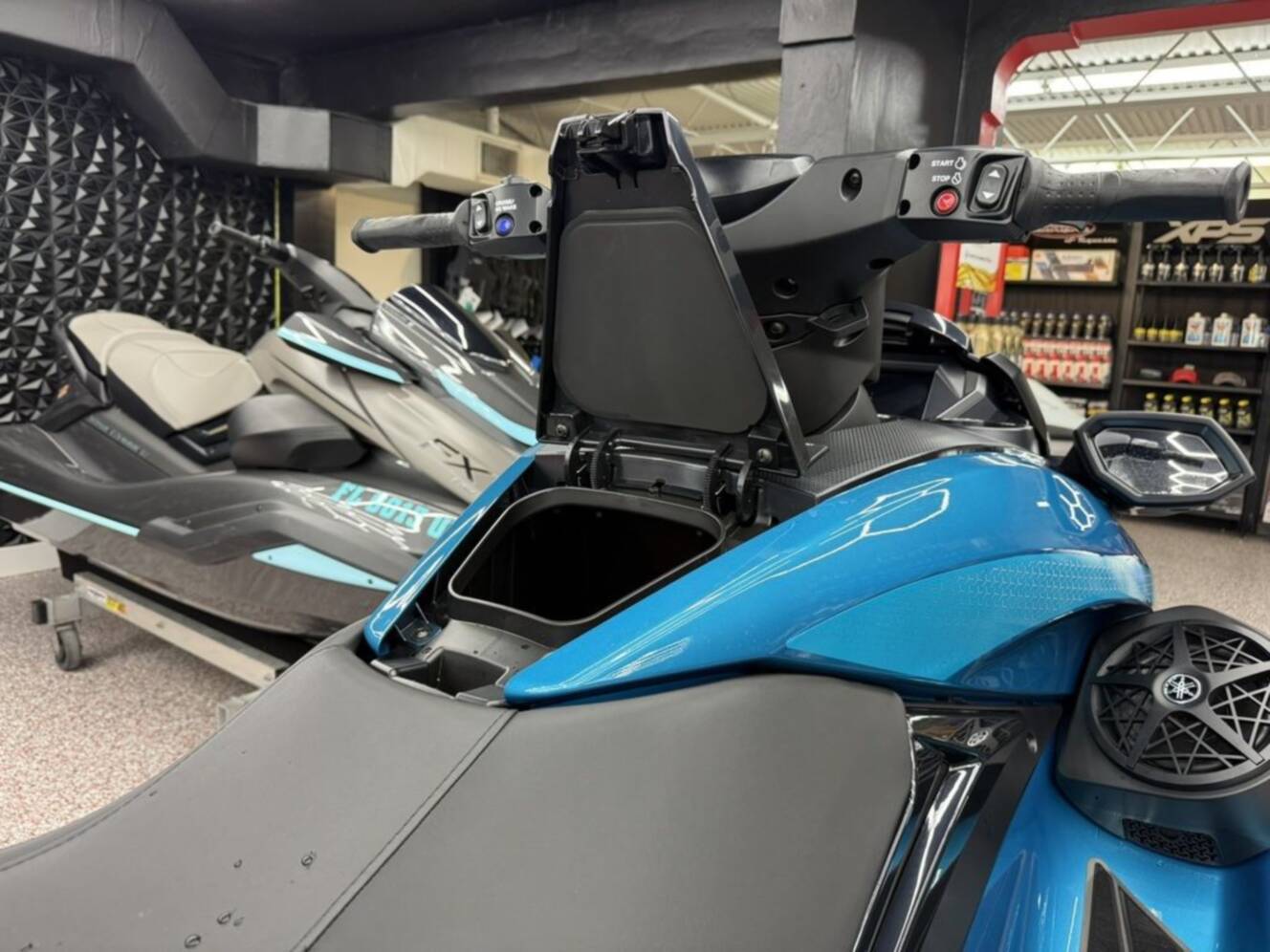 A photo of this 2026 Yamaha Waverunners FX Cruiser SVHO®