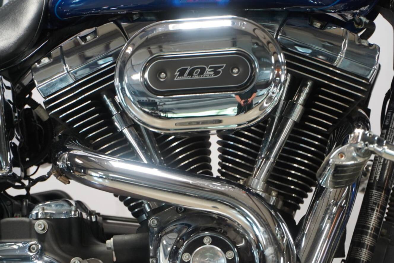 A photo of this 2016 Harley-Davidson® FXDL - Dyna® Low Rider®