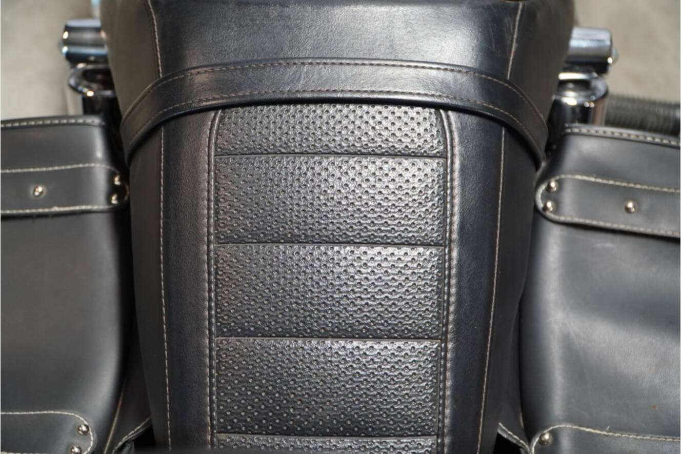A photo of this 2016 Harley-Davidson® FXDL - Dyna® Low Rider®