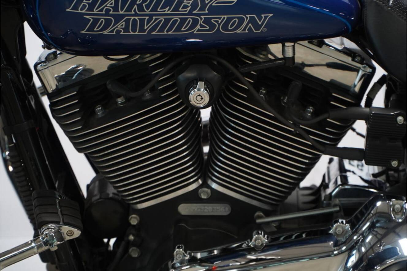 A photo of this 2016 Harley-Davidson® FXDL - Dyna® Low Rider®