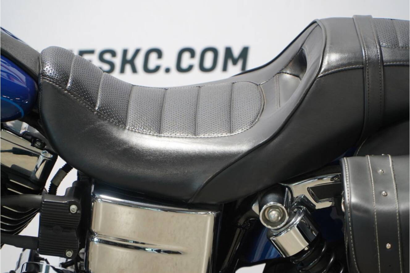 A photo of this 2016 Harley-Davidson® FXDL - Dyna® Low Rider®