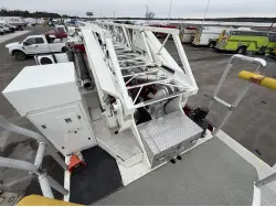 2018 PIERCE ARROW XT LADDER