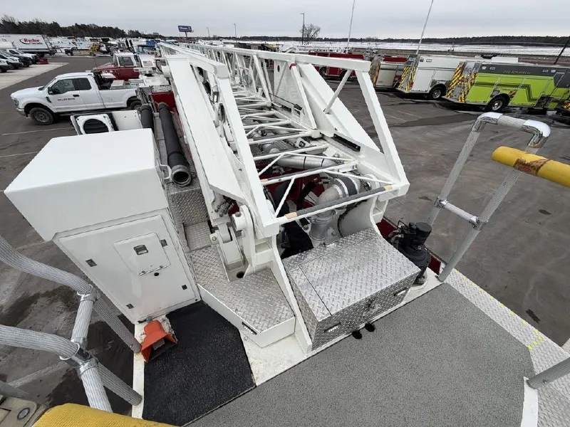 2018 PIERCE ARROW XT LADDER