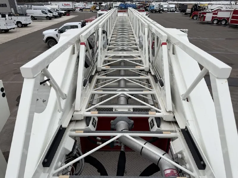 2018 PIERCE ARROW XT LADDER