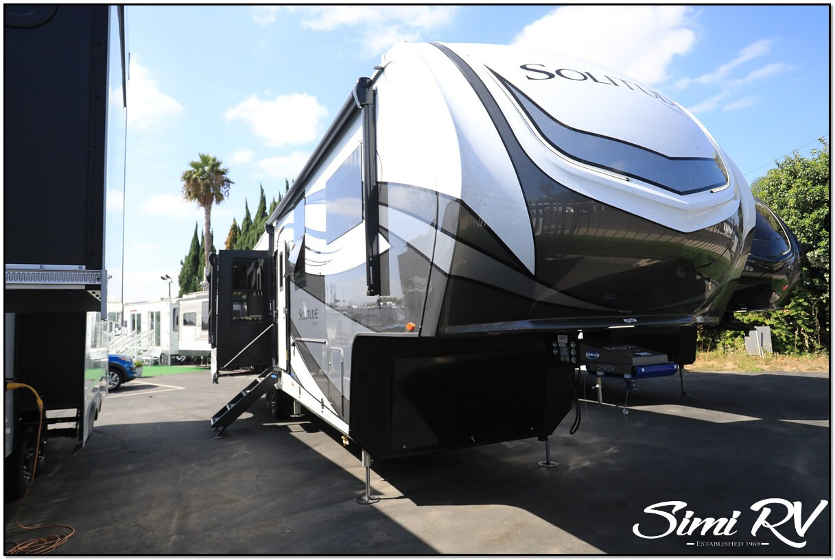 2027 Grand Design Solitude 370DV in moorpark CA