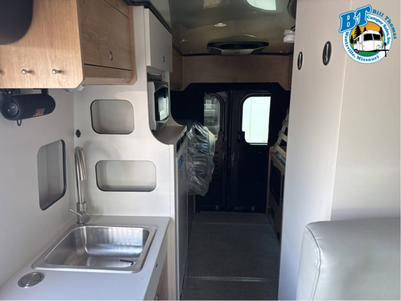 A photo of this 2027 Airstream RANGELINE 21PS