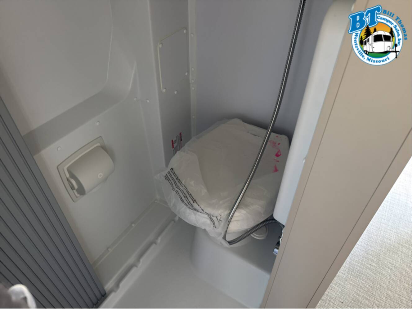 A photo of this 2027 Airstream RANGELINE 21PS