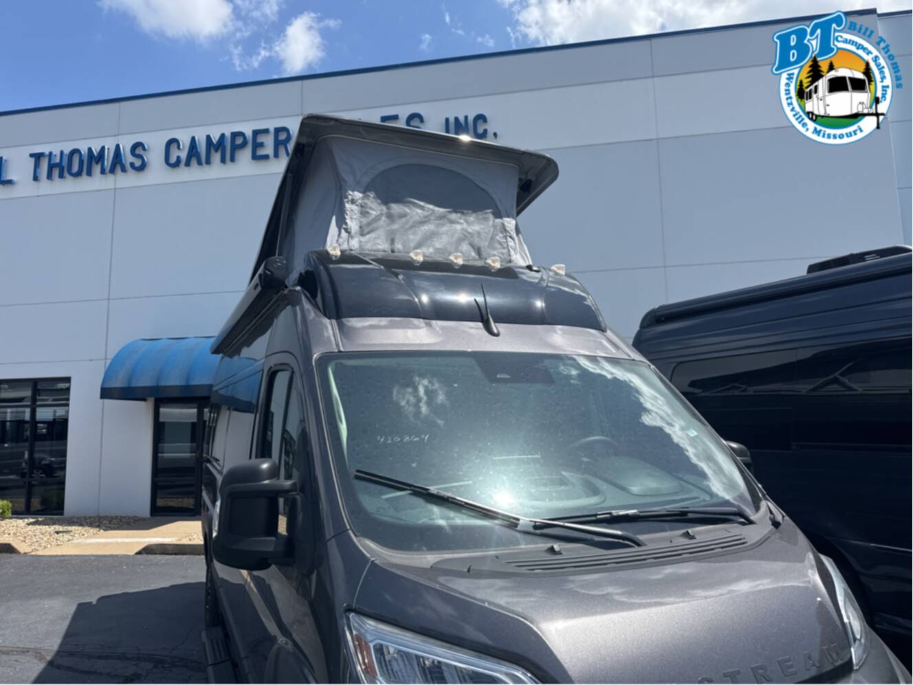 A photo of this 2027 Airstream RANGELINE 21PS