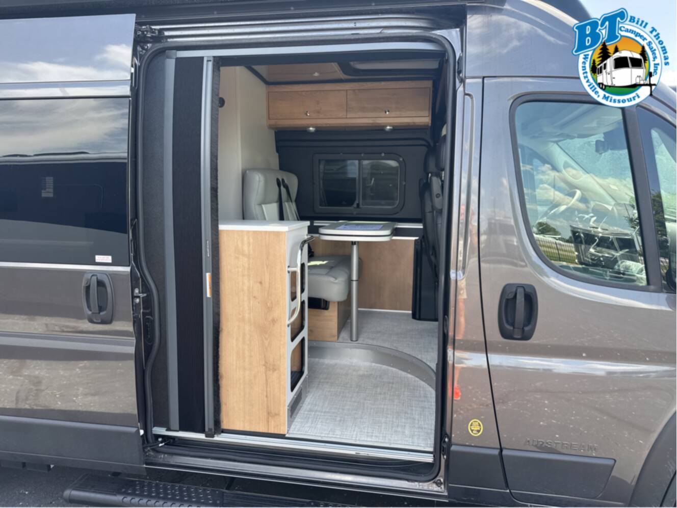 A photo of this 2027 Airstream RANGELINE 21PS