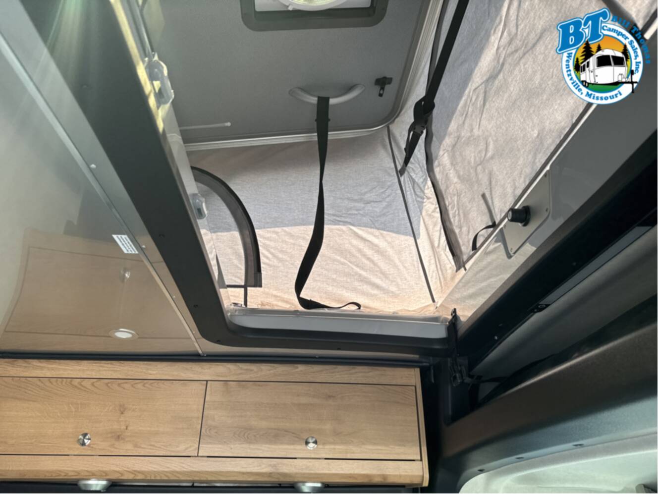 A photo of this 2027 Airstream RANGELINE 21PS