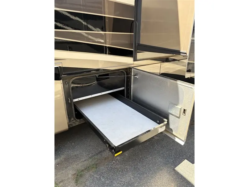 2014 Holiday Rambler Ambassador 40PDQ