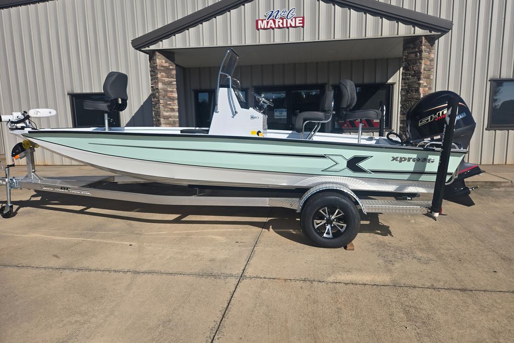 2027 Xpress H20 Bay in martin GA