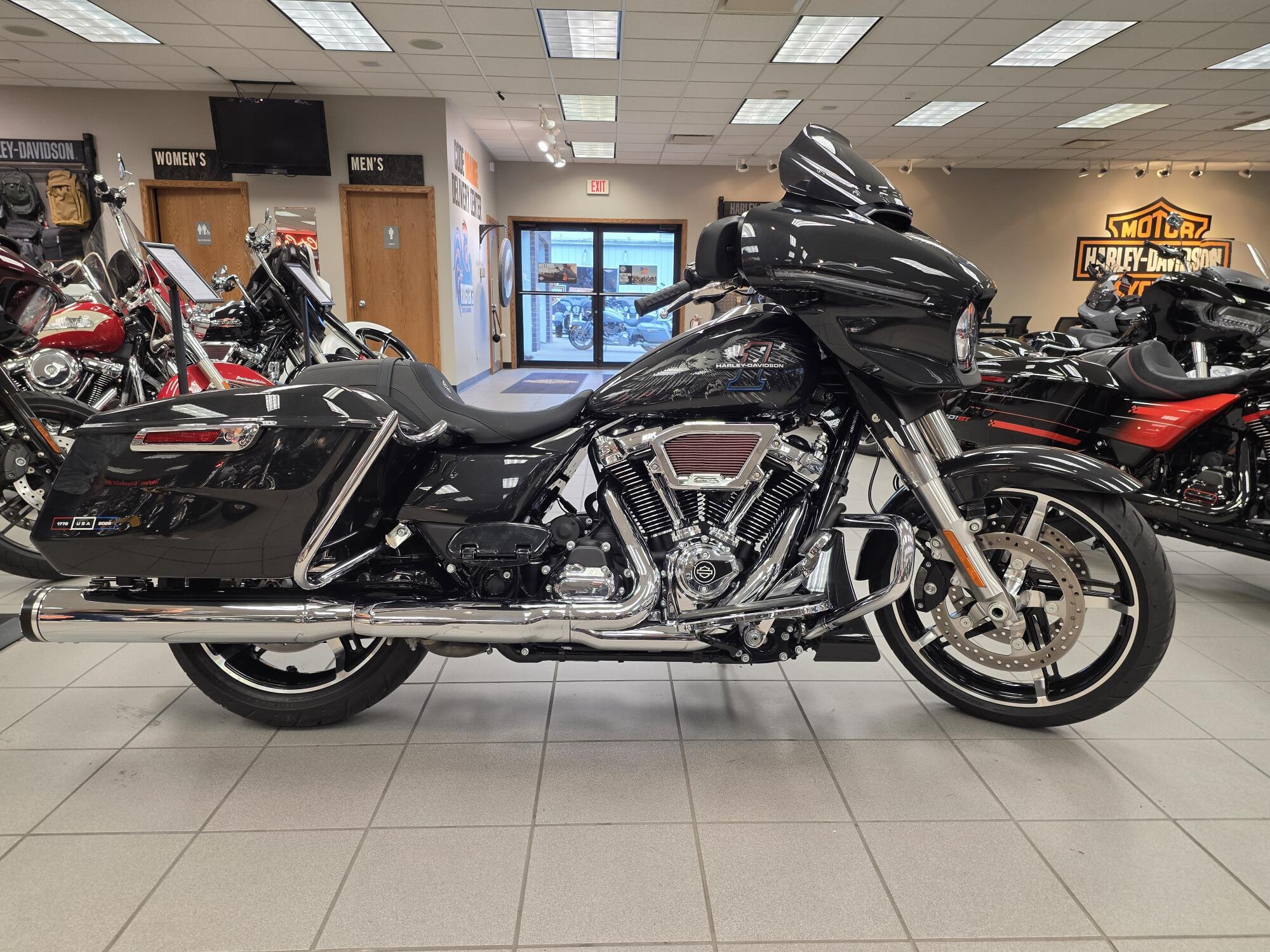 2026 Harley-Davidson Street Glide in Sioux City, IA