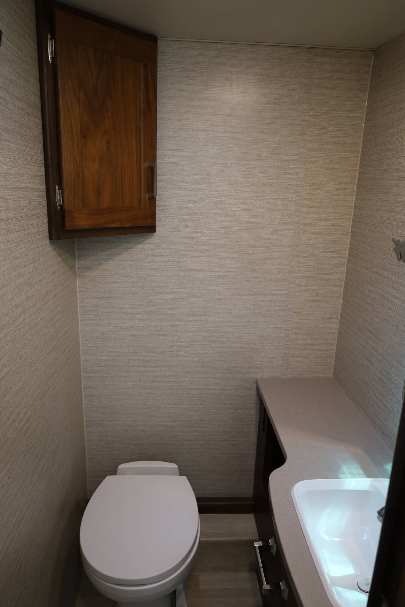 A photo of this 2022 Winnebago Minnie Winnie 31K