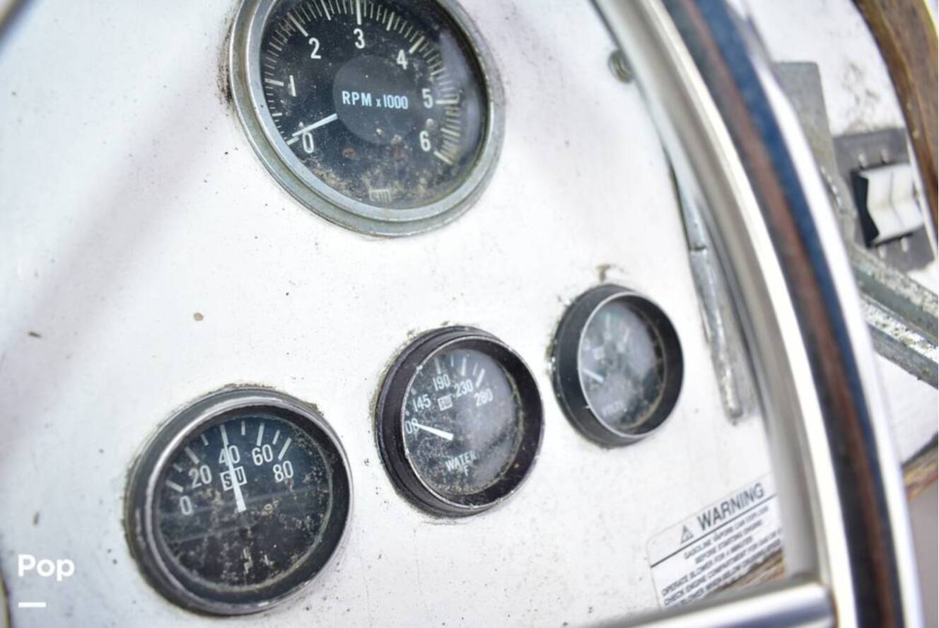 A photo of this 1976 Jeffries 32 FB Sedan