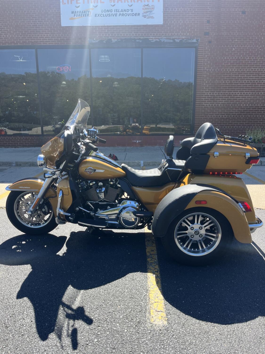 2023 Harley-Davidson Tri Glide Ultra ULTRA CLASSIC in Oakdale, NY