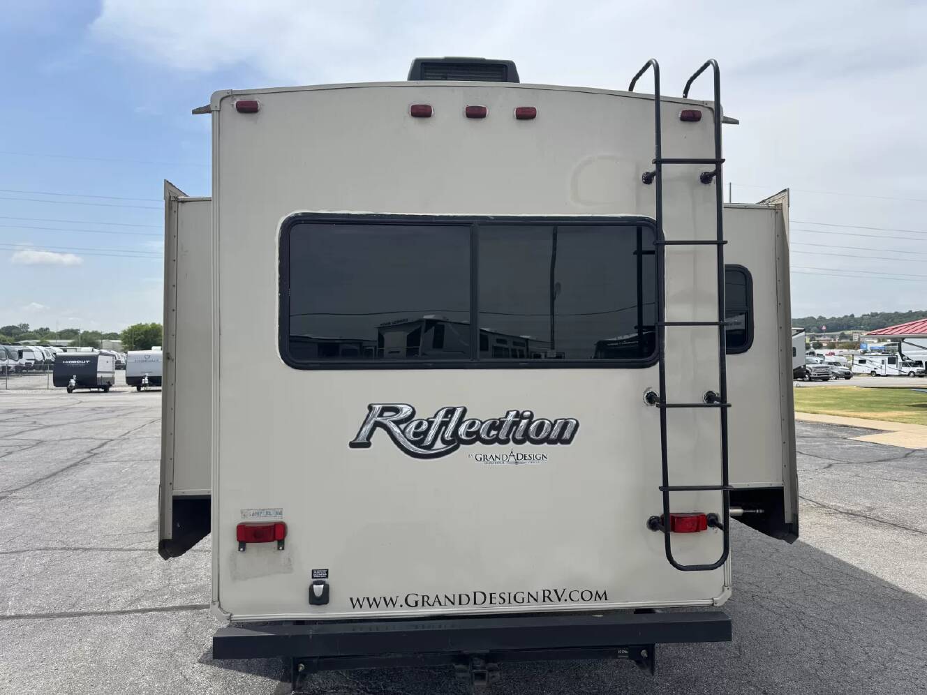 A photo of this 2015 Grand Design Reflection 337RLS