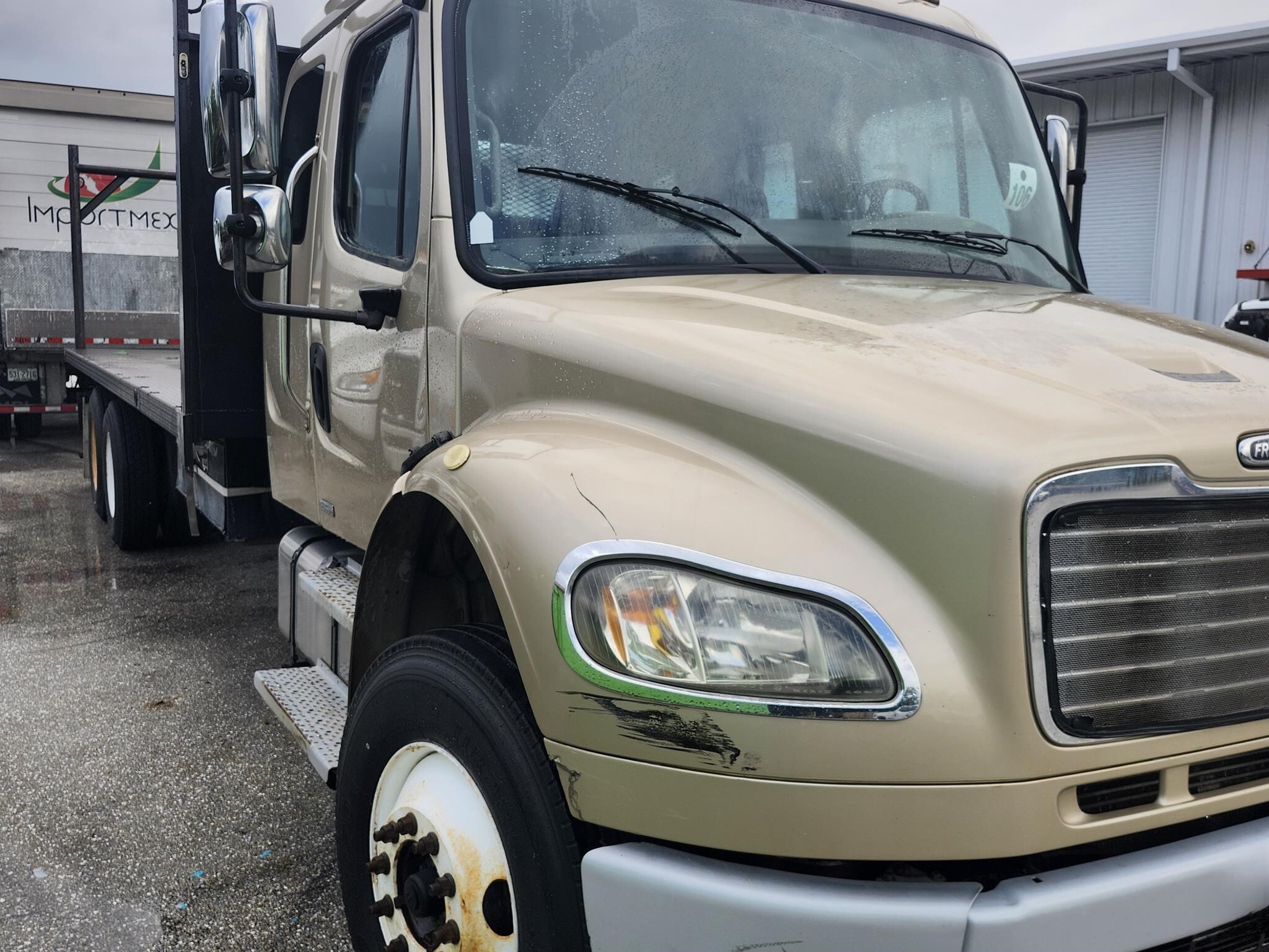 2010 FREIGHTLINER BUSINESS CLASS M2 106 in Fort Lauderdale, FL