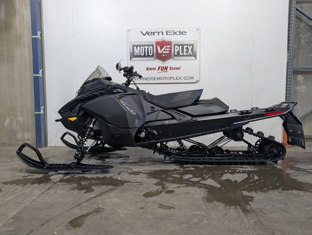 2027 Ski-Doo Backcountry Adrenaline 850 E-TEC® 146 ES PowM 2.0 S_Le 850 E-TEC 146 2.0 in sioux falls SD