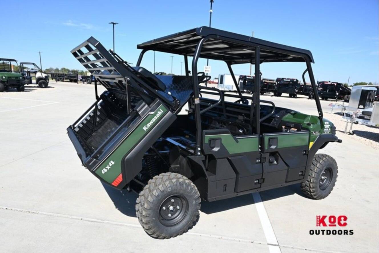 A photo of this 2026 Kawasaki Mule PRO-FXT  820 EPS
