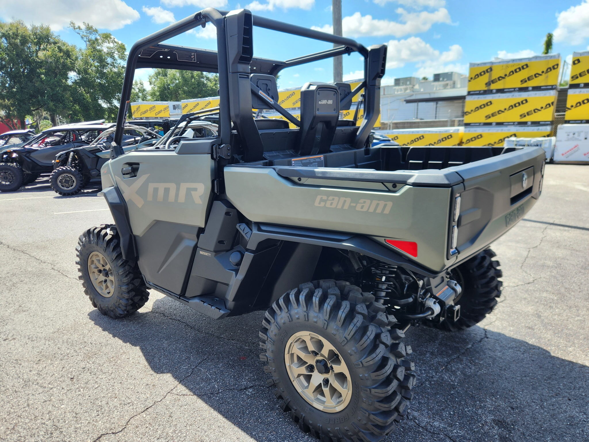 New 2026 Can-Am Defender HD11 X Mr For Sale in Tampa, FL