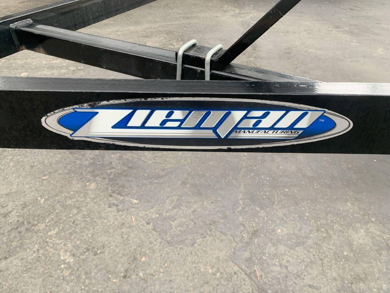 A photo of this 2025 Zieman J-2B