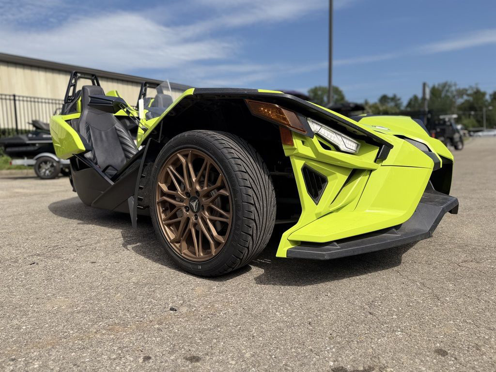 2023 Polaris Slingshot Slingshot SL Neon Lime (AutoDrive) SL Pacific Teal ( SL in Tallahassee, FL