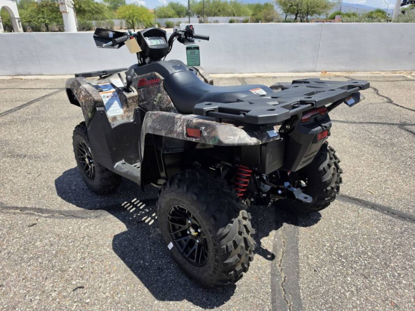 A photo of this 2025 Suzuki KingQuad 500 AXi Power Steering SE Camo