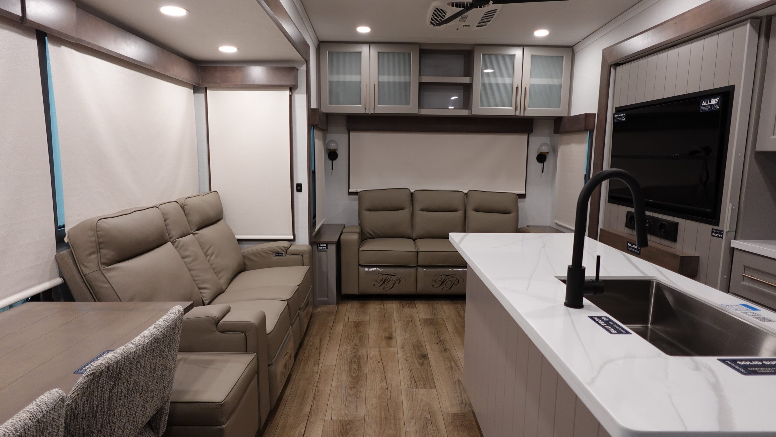 2026 Alliance Rv PARADIGM 310RL in brownstown MI