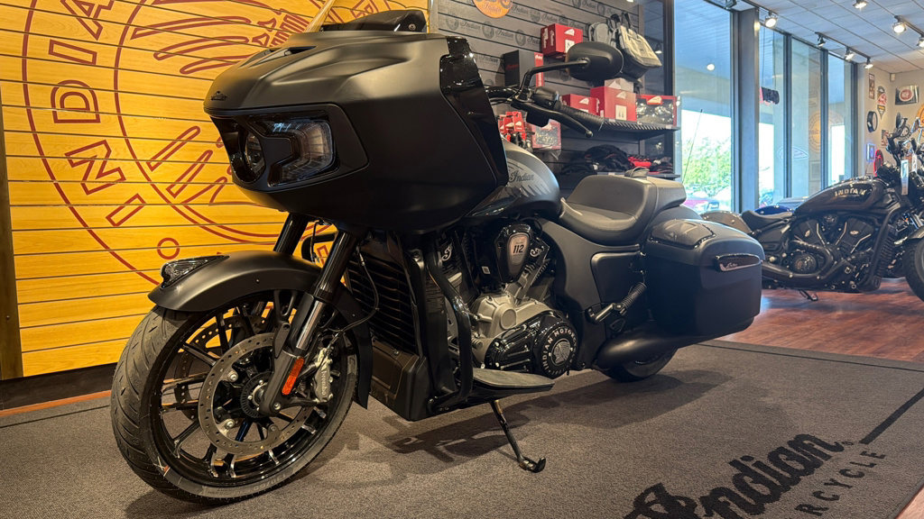 2026 Indian CHALLENGER DH 112, BLACK SMOKE, 49ST DARK HORSE in Murfreesboro, TN