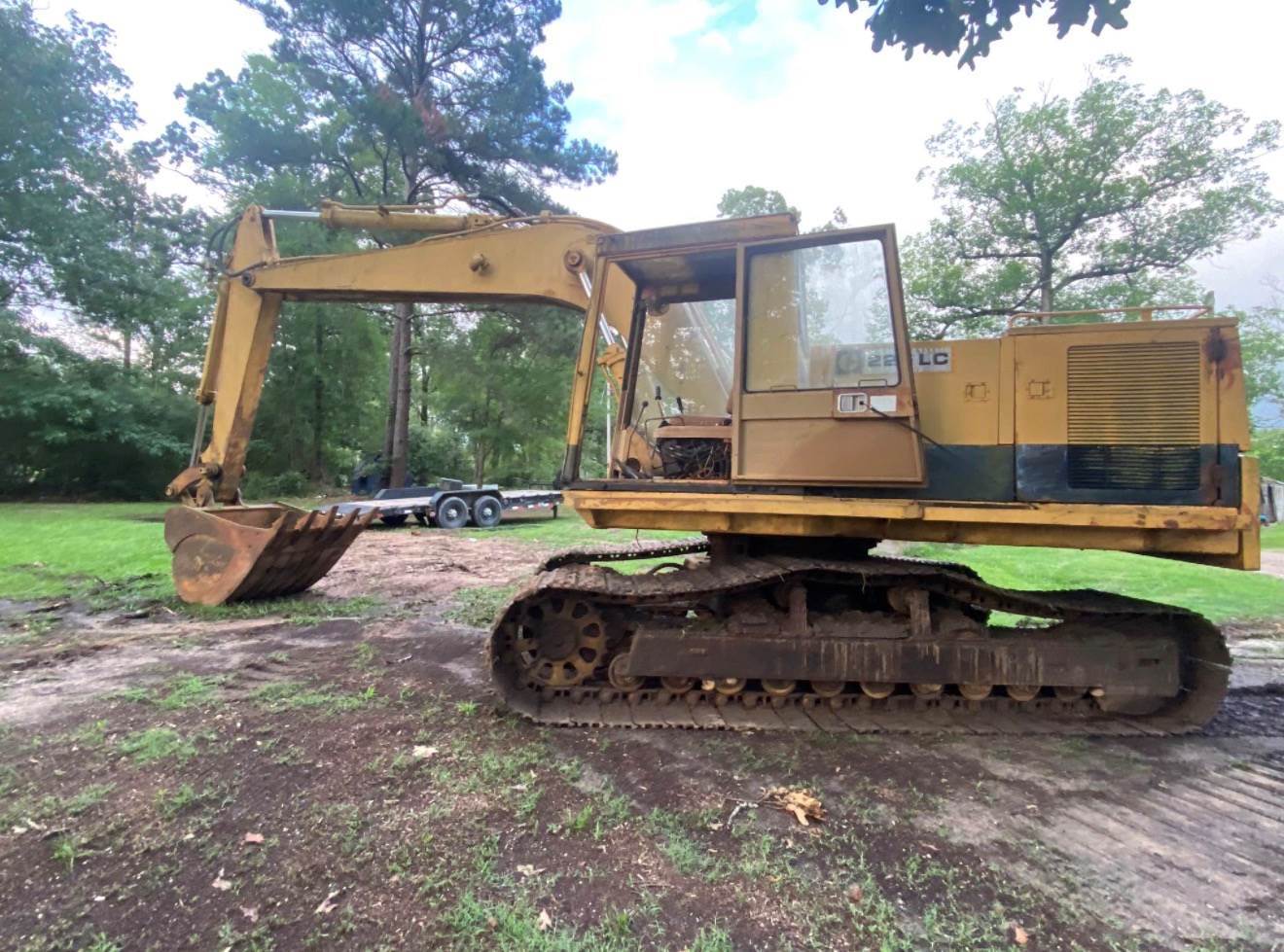 Caterpillar 225 LC in Dallas, TX