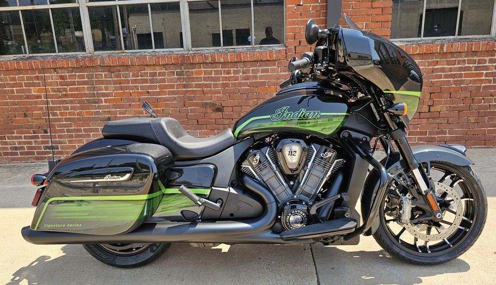 2026 Indian Motorcycle® Chieftain PowerPlus Dark Horse Signature Series Abyss M DARK HORSE in Oklahoma City, OK