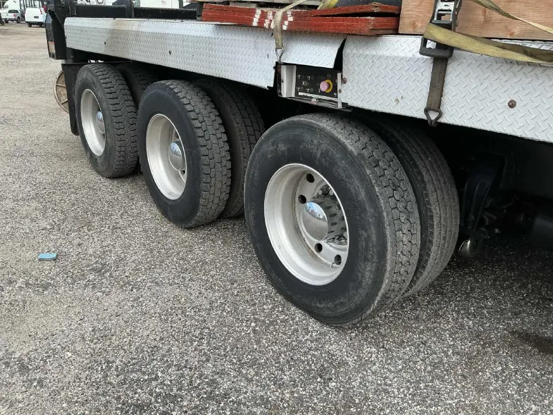 2014 Peterbilt 365
