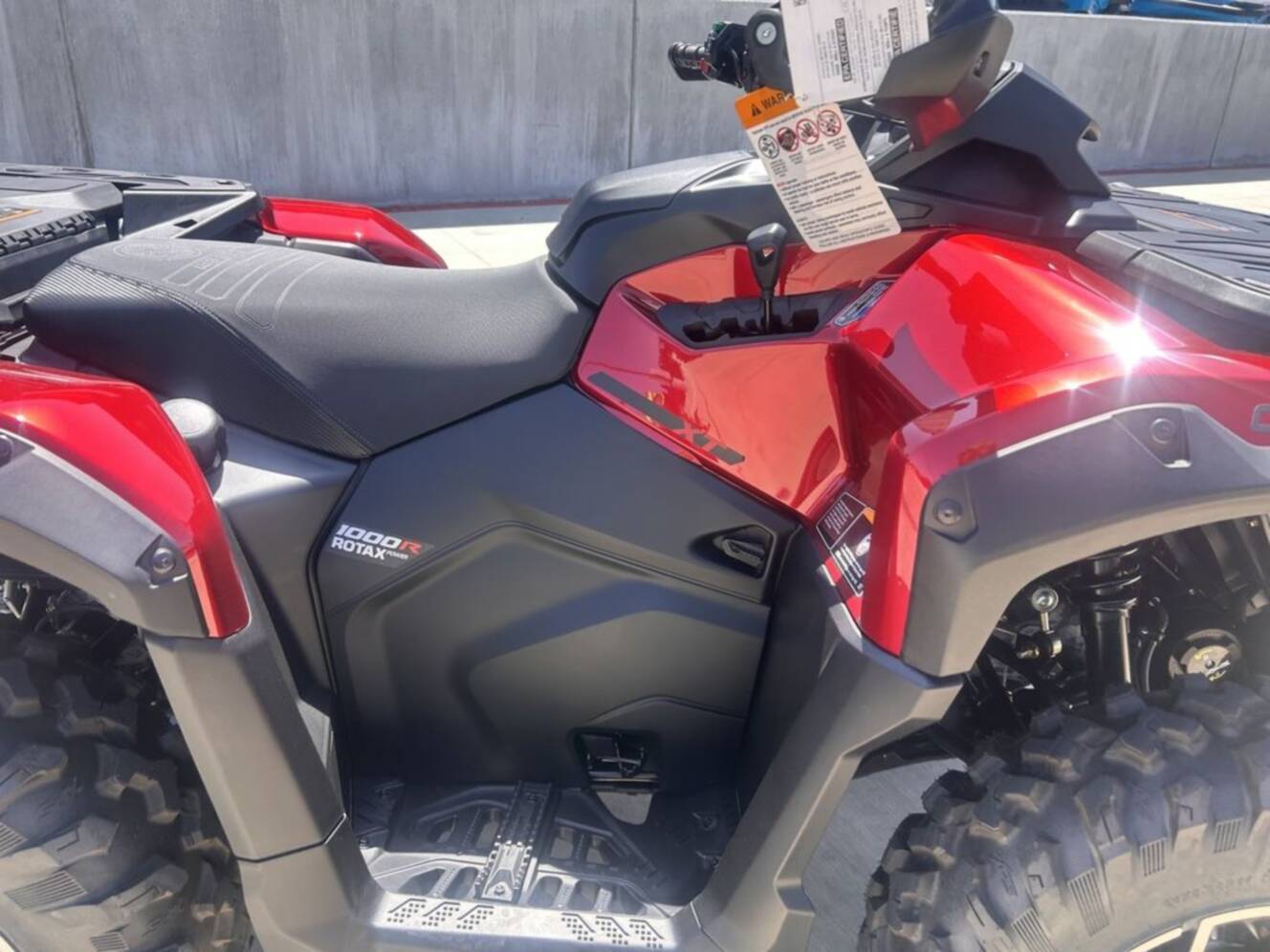 A photo of this 2026 Can-Am Outlander XT 1000R