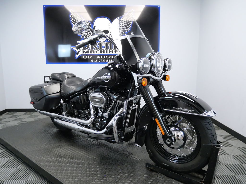 2019 Harley-Davidson® FLHC - Softail® Heritage Classic Cruiser motorcycle