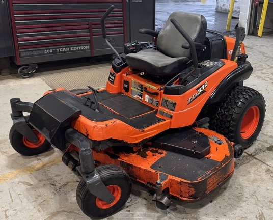 2010 Kubota ZD331 in Burbank, OH