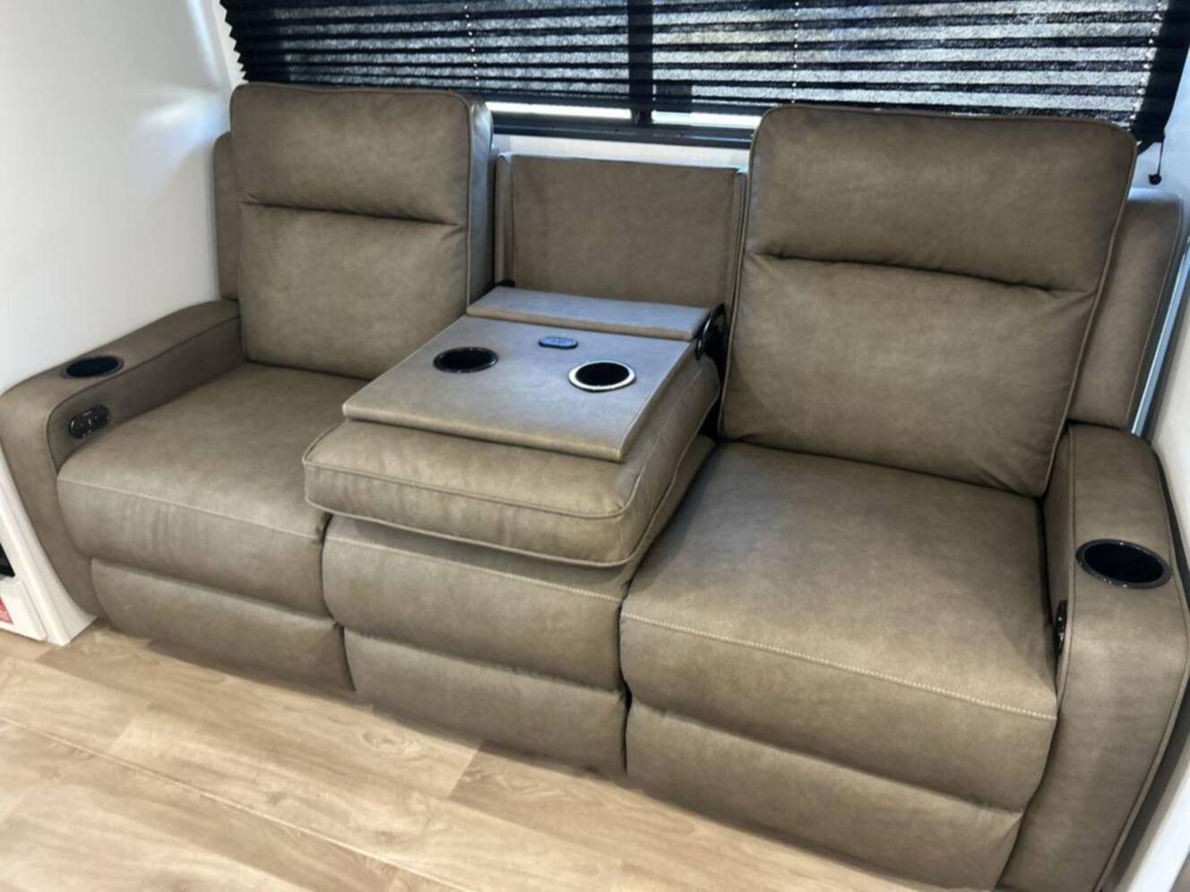 A photo of this 2027 Grand Design Transcend 285RKT
