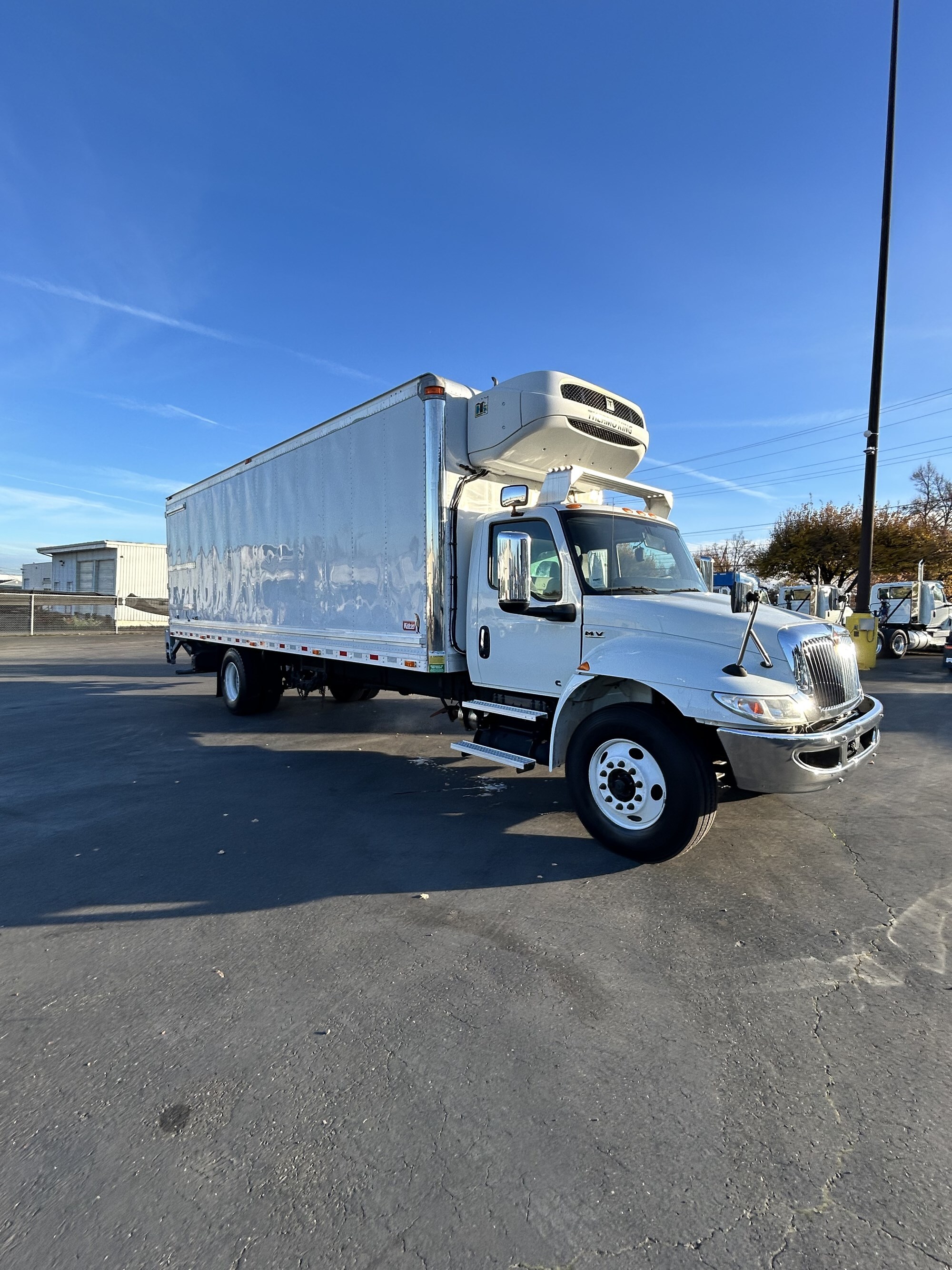 2019 INTERNATIONAL 4300 SBA in Portland, OR