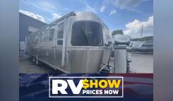 2017 Airstream Classic 30RB TWIN RV