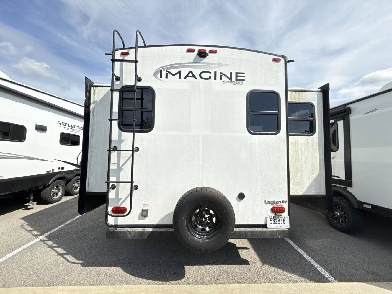 A photo of this 2024 Grand Design IMAGINE 3100RD