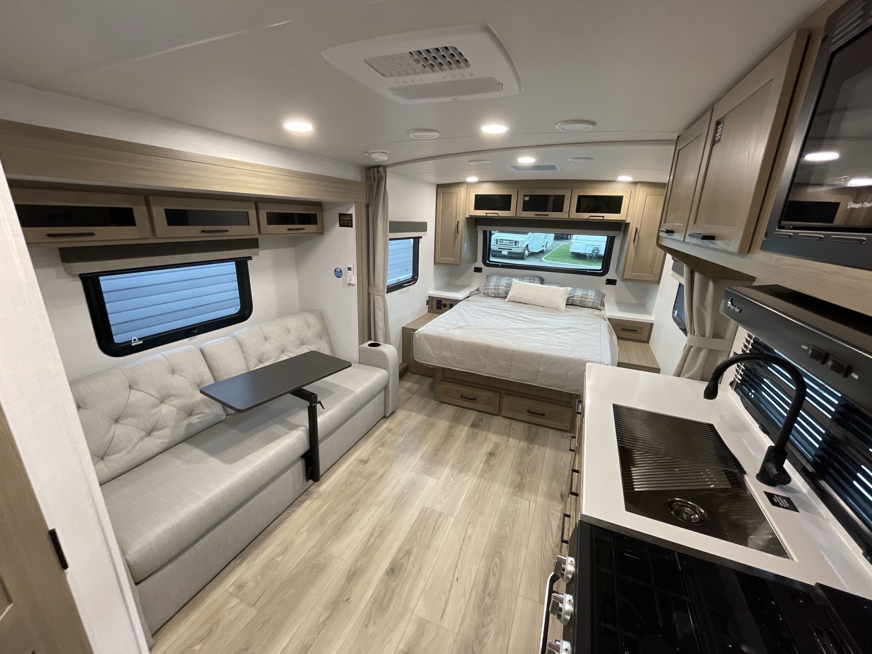 2027 Forest River ROCKWOOD MINI LITE 2109S in roanoke VA