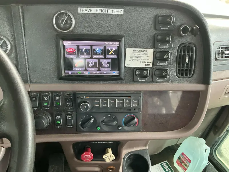 2014 PETERBILT 365