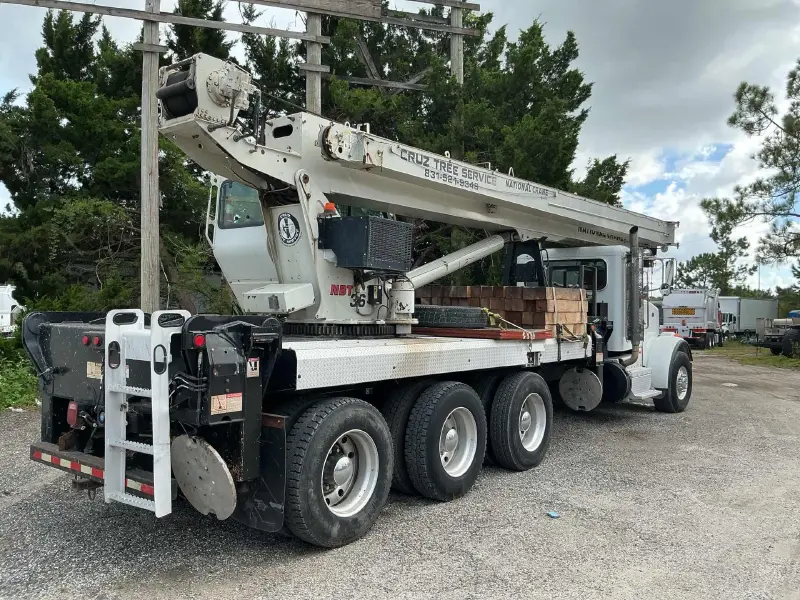 2014 PETERBILT 365
