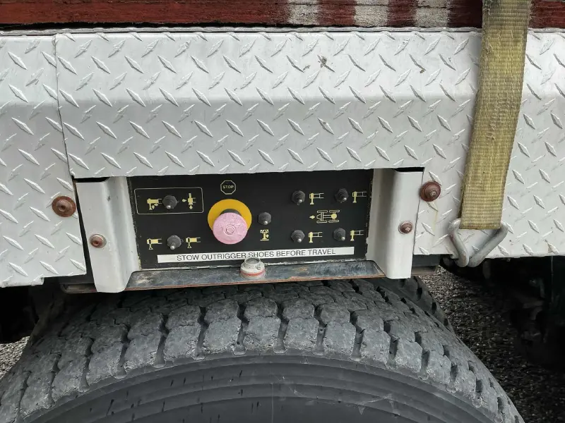 2014 PETERBILT 365
