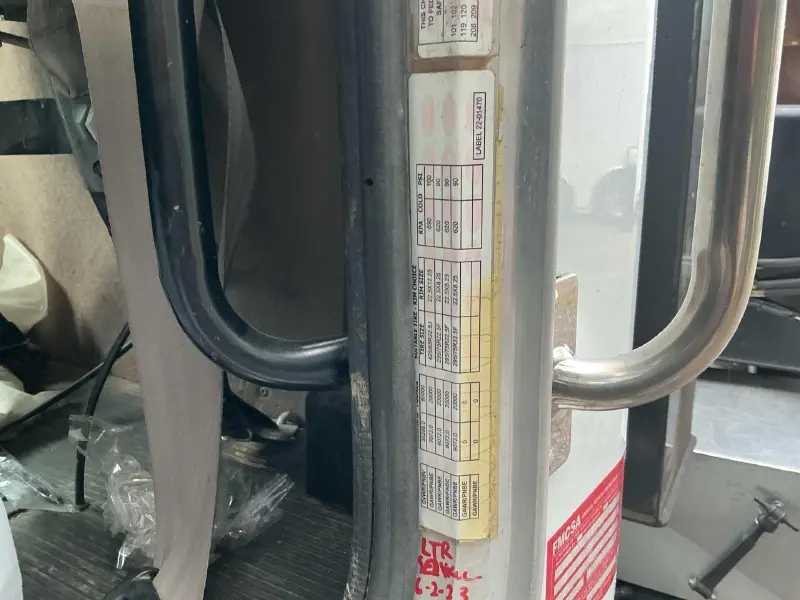 2014 PETERBILT 365