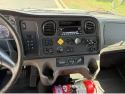 2015 FREIGHTLINER BUSINESS CLASS M2 106